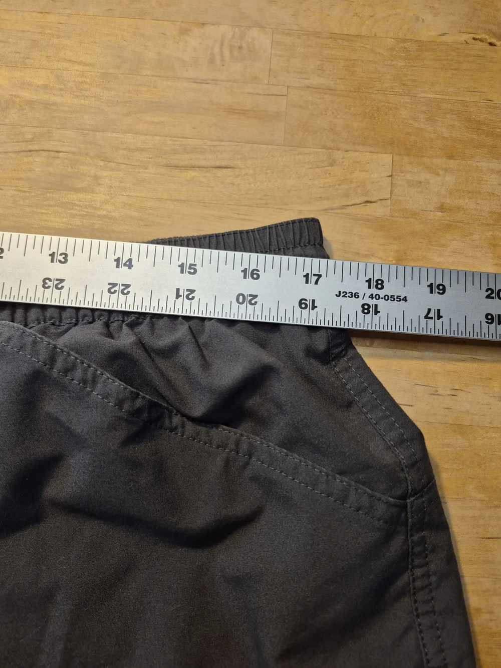 Nike Men's Charcoal Gray Cargo Hybrid Shorts